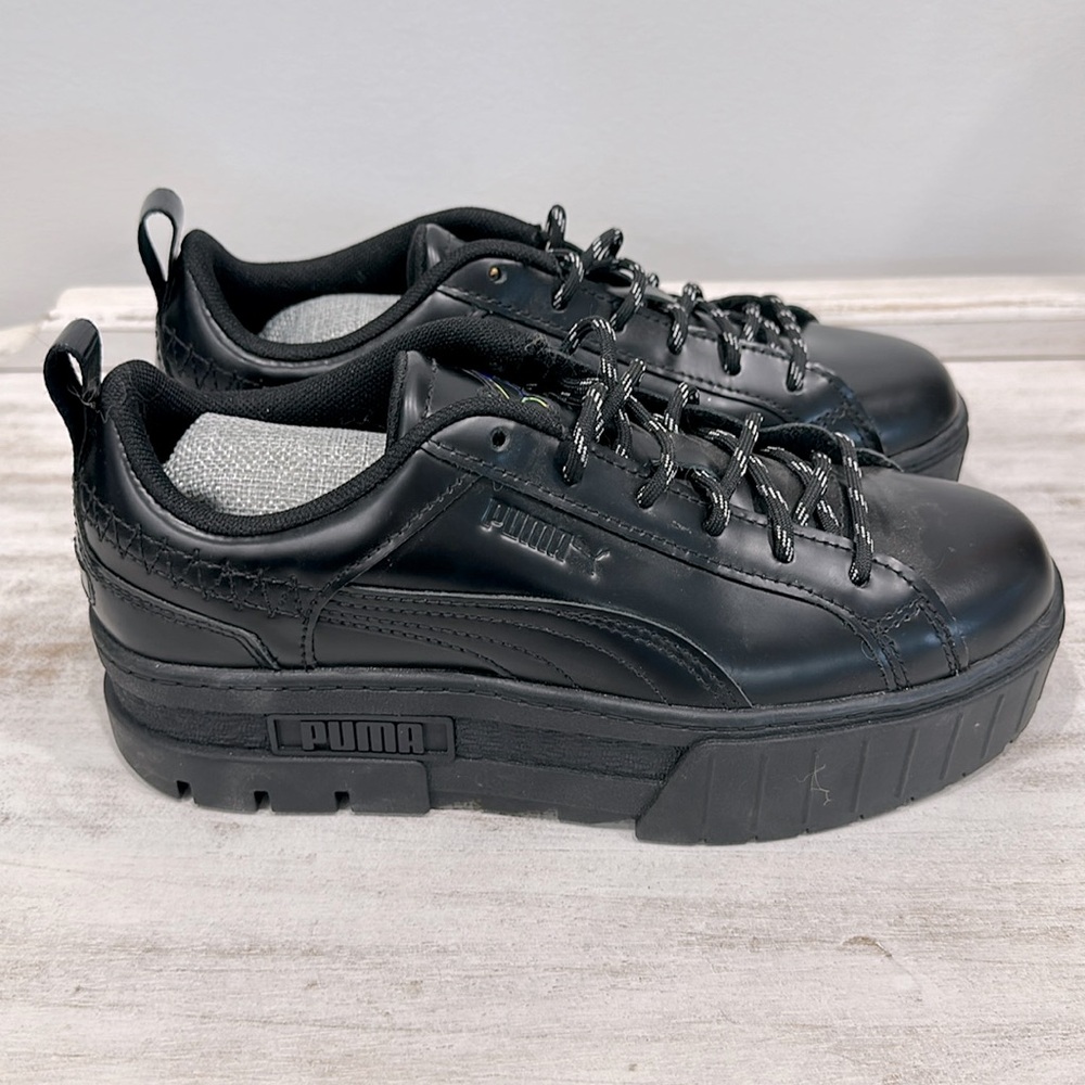 Puma Mayze platform sneakers in black leather size 6.5 NWOT